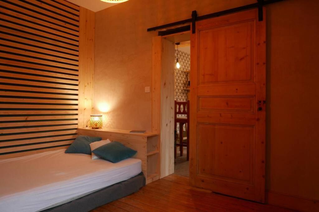 Joli Appartement Confortable Renove Style Cosy Saint-Martin-de-la-Porte Exterior photo